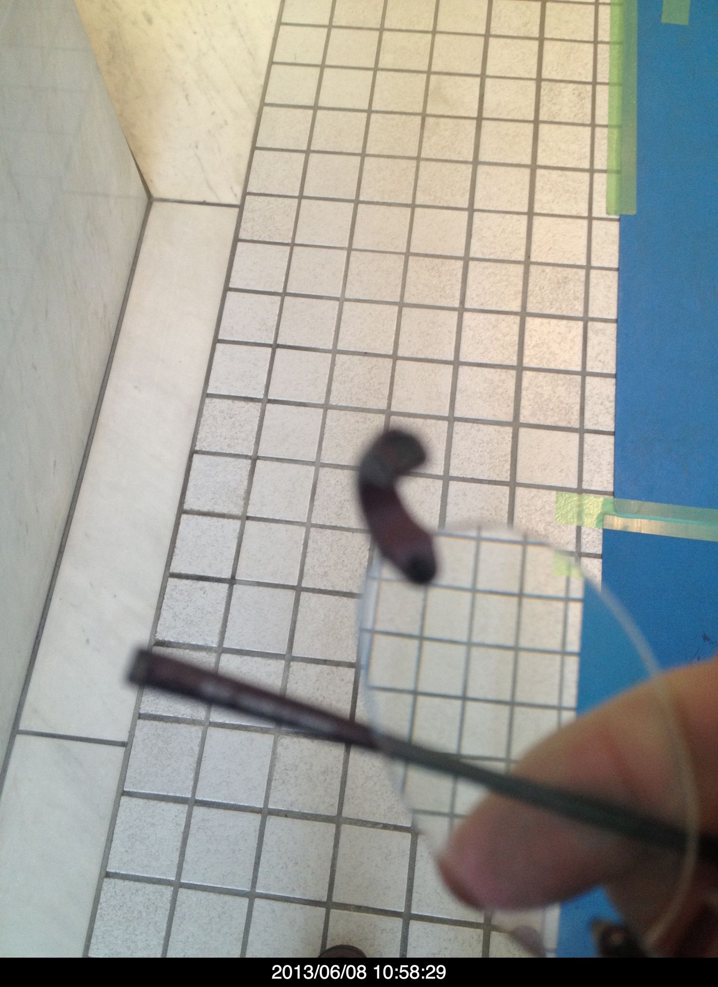 メガネ壊れた