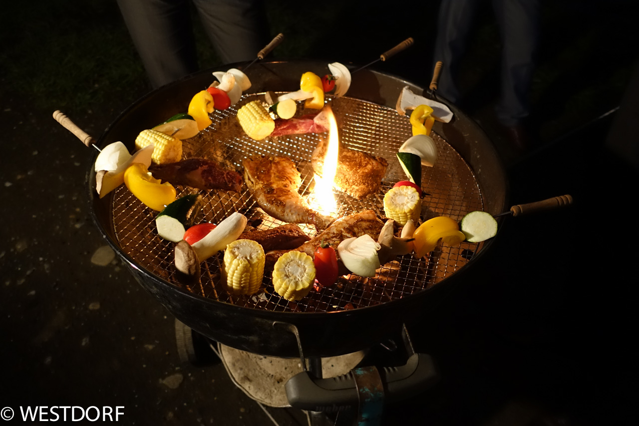 BBQ、花火、そして散歩