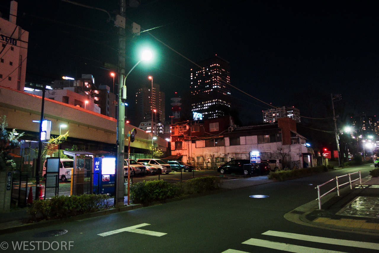 連夜の夜散