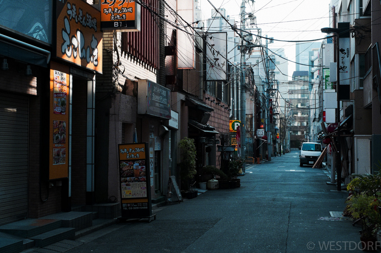 神田を散歩