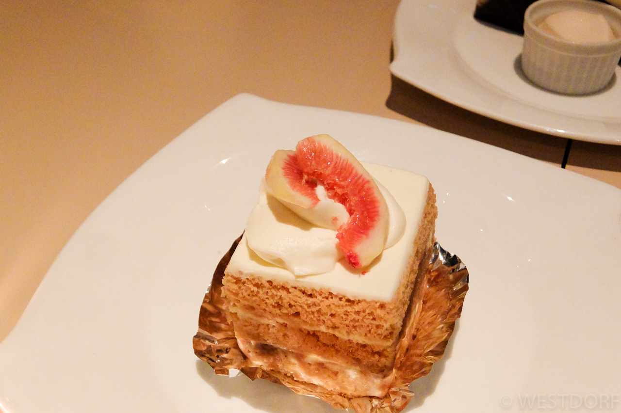 ケーキ喰い過ぎ